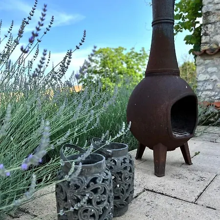 A L'ombre Du Tilleul 4*