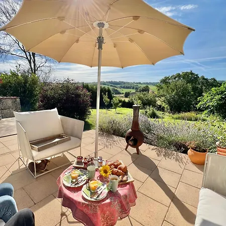 A L'ombre Du Tilleul Berneuil