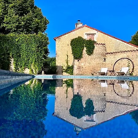 A L'ombre Du Tilleul 4*
