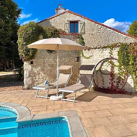 A L'ombre Du Tilleul Bed & Breakfast Berneuil (Charente)