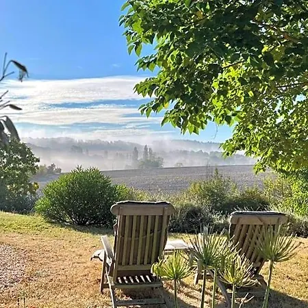 Bed & Breakfast A L'ombre Du Tilleul Berneuil (Charente)