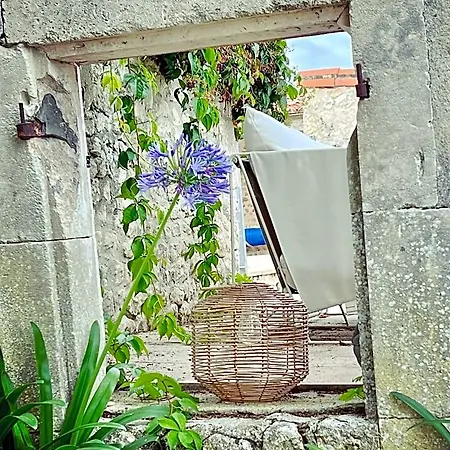 A L'ombre Du Tilleul Berneuil (Charente)