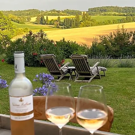 A L'ombre Du Tilleul Bed & Breakfast Berneuil (Charente)