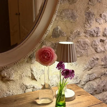 A L'ombre Du Tilleul Berneuil (Charente)