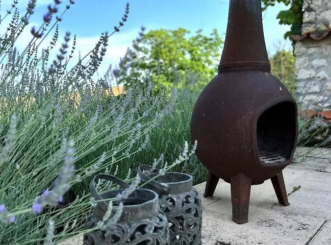 A L'ombre Du Tilleul 4*